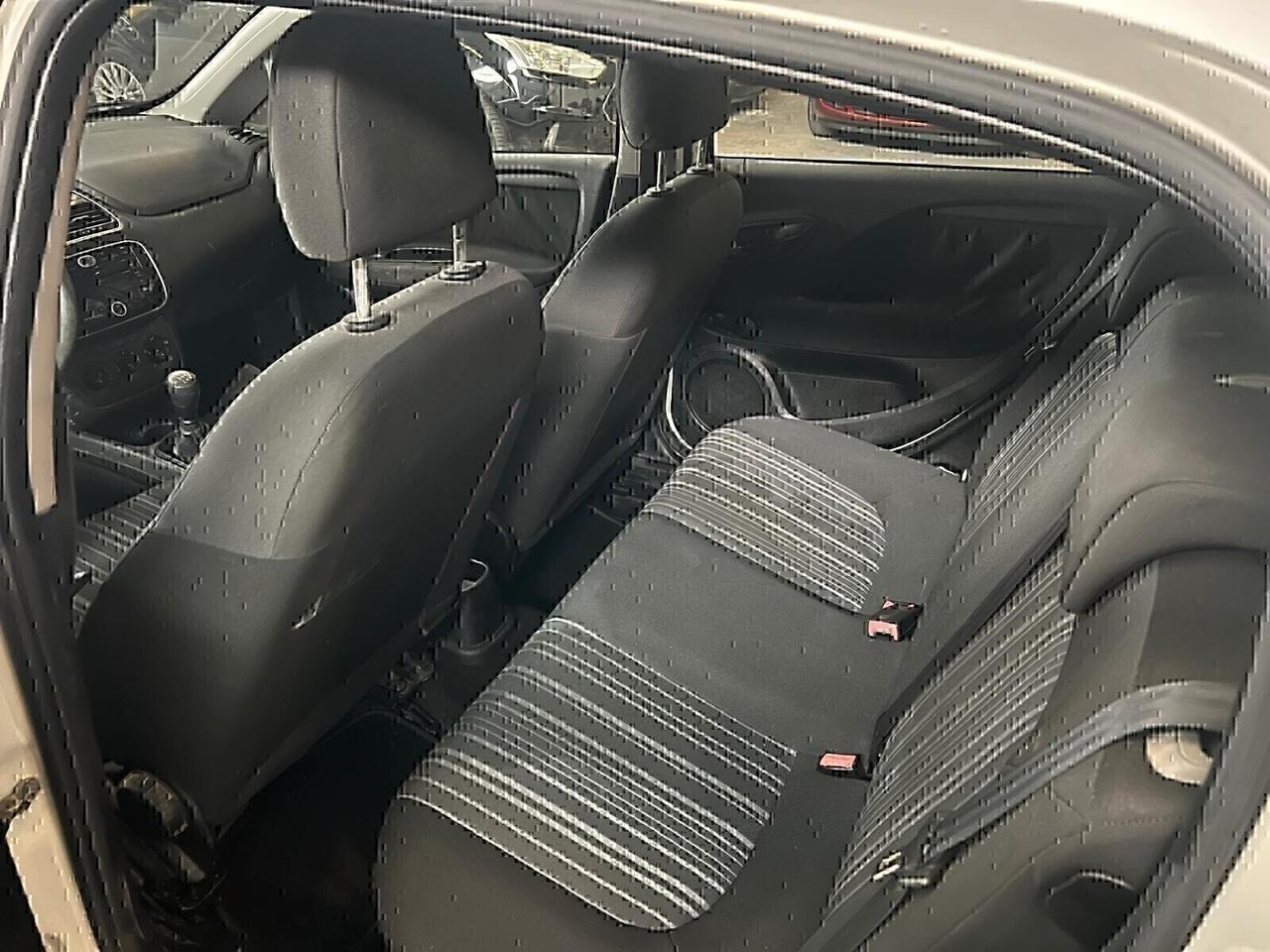 Fiat Grande Punto 1.3 MJT 75 CV 5 port-2011-NEOP.