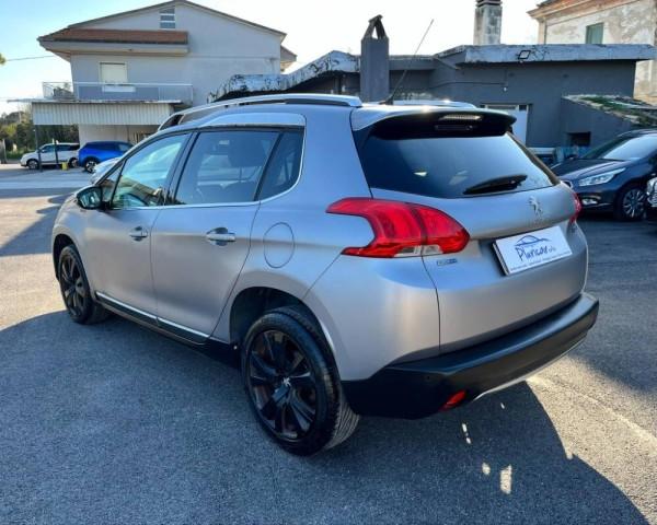 Peugeot 2008 1.6 bluehdi Black Matt 100cv
