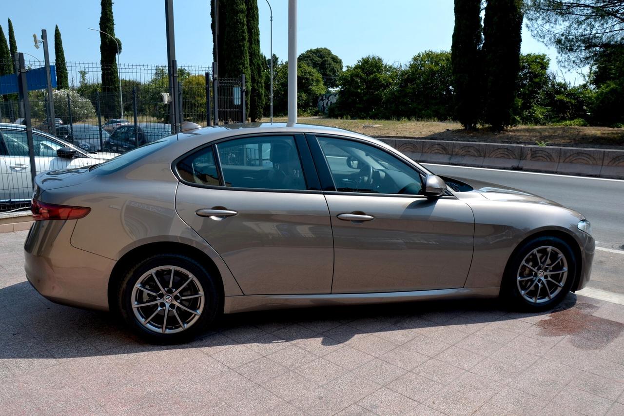 Alfa Romeo Giulia 2.2 180CV SUPER 6M ️ PREZZO SENZA VINCOLI ️• ITALIANA • UNIPRO