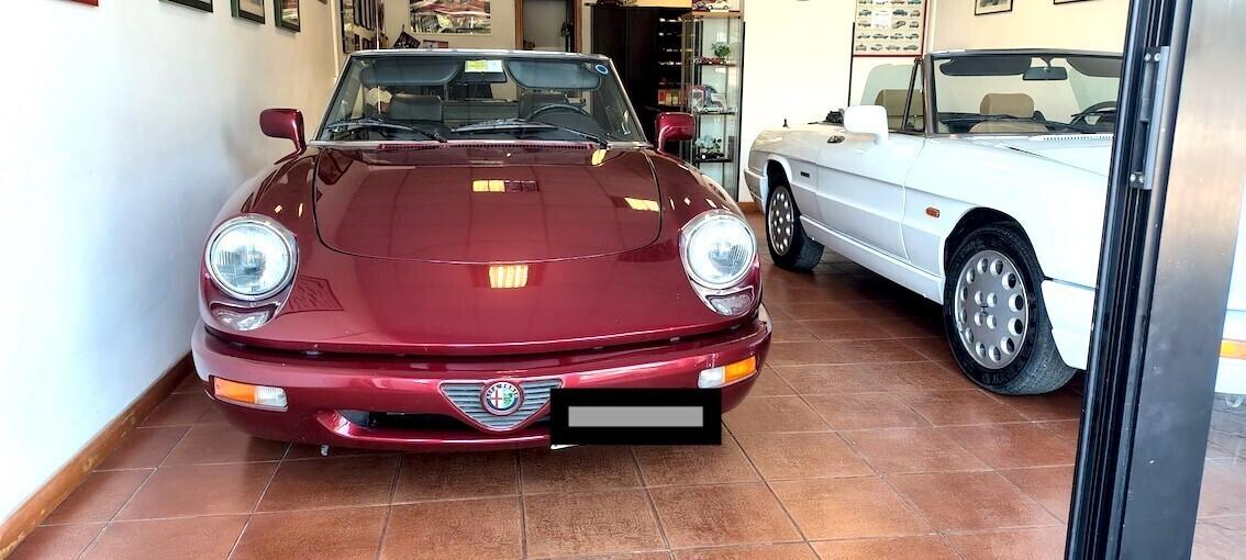 Alfa Romeo Spider 1.6