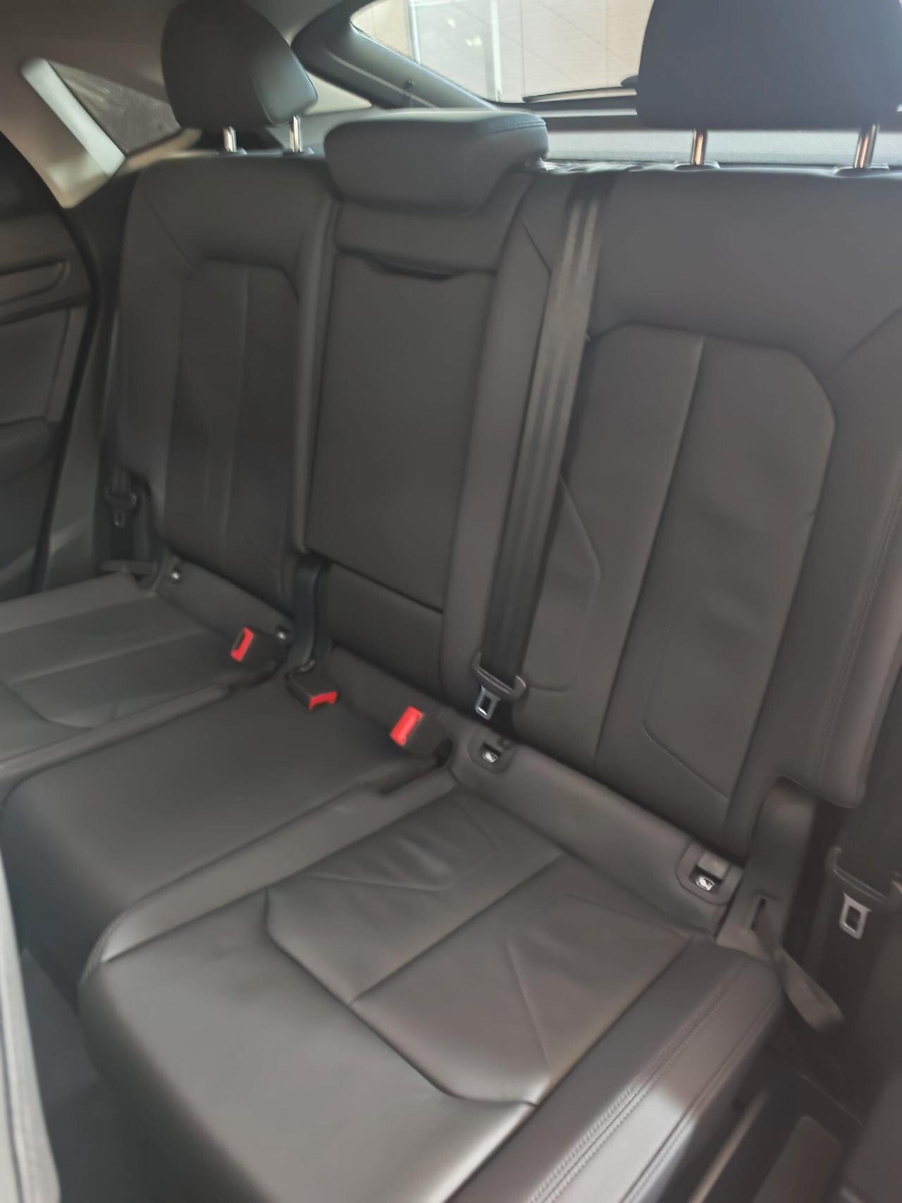 Audi Q3 SPB 35 TFSI e S tronic line edition