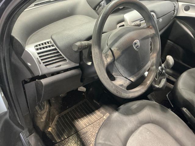 LANCIA Ypsilon 1.2 69 CV Unyca