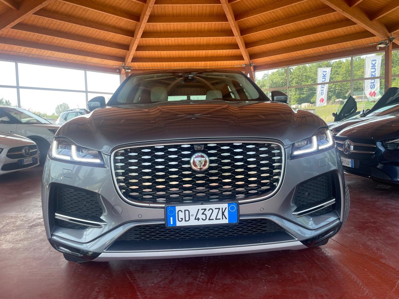 Jaguar F-Pace 2.0 D 204 CV AWD aut. R-Dynamic HSE
