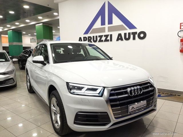 AUDI Q5 40 TDI quattro S tr. Business Sport