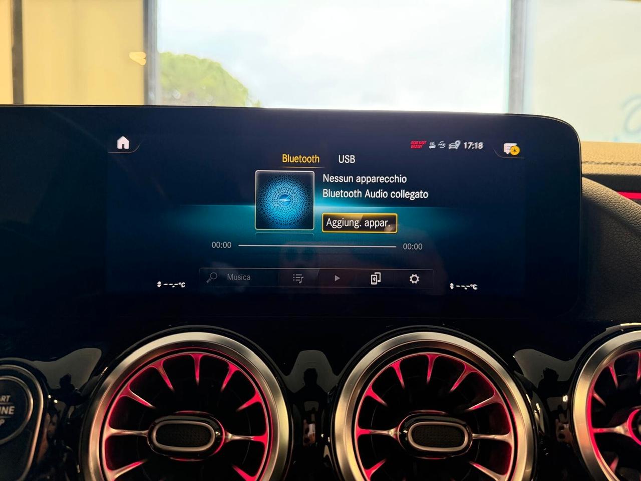 MERCEDES-BENZ GLA 220D PREMIUM 2.0 190CV 4MATIC TETTO NAVI CAM ANNO 2023