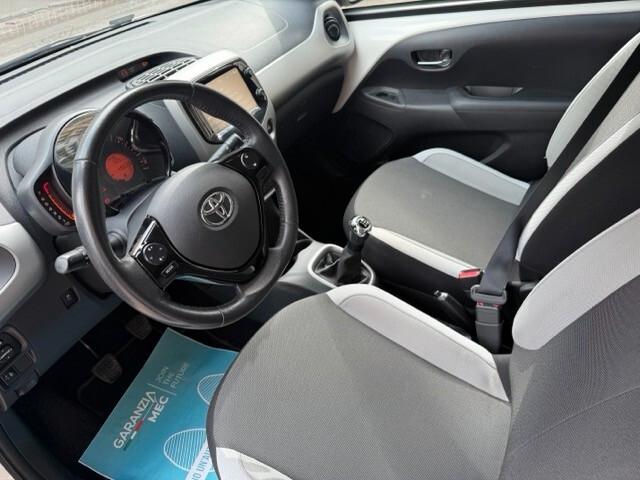 Toyota Aygo 1.0 VVT-i 69 CV 5 porte x-business MMT