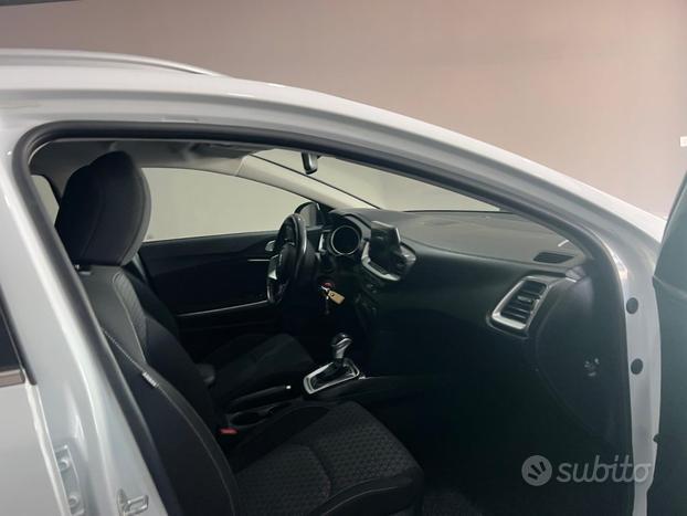 KIA Ceed 1.6 CRDi 115 CV DCT SW Business Class