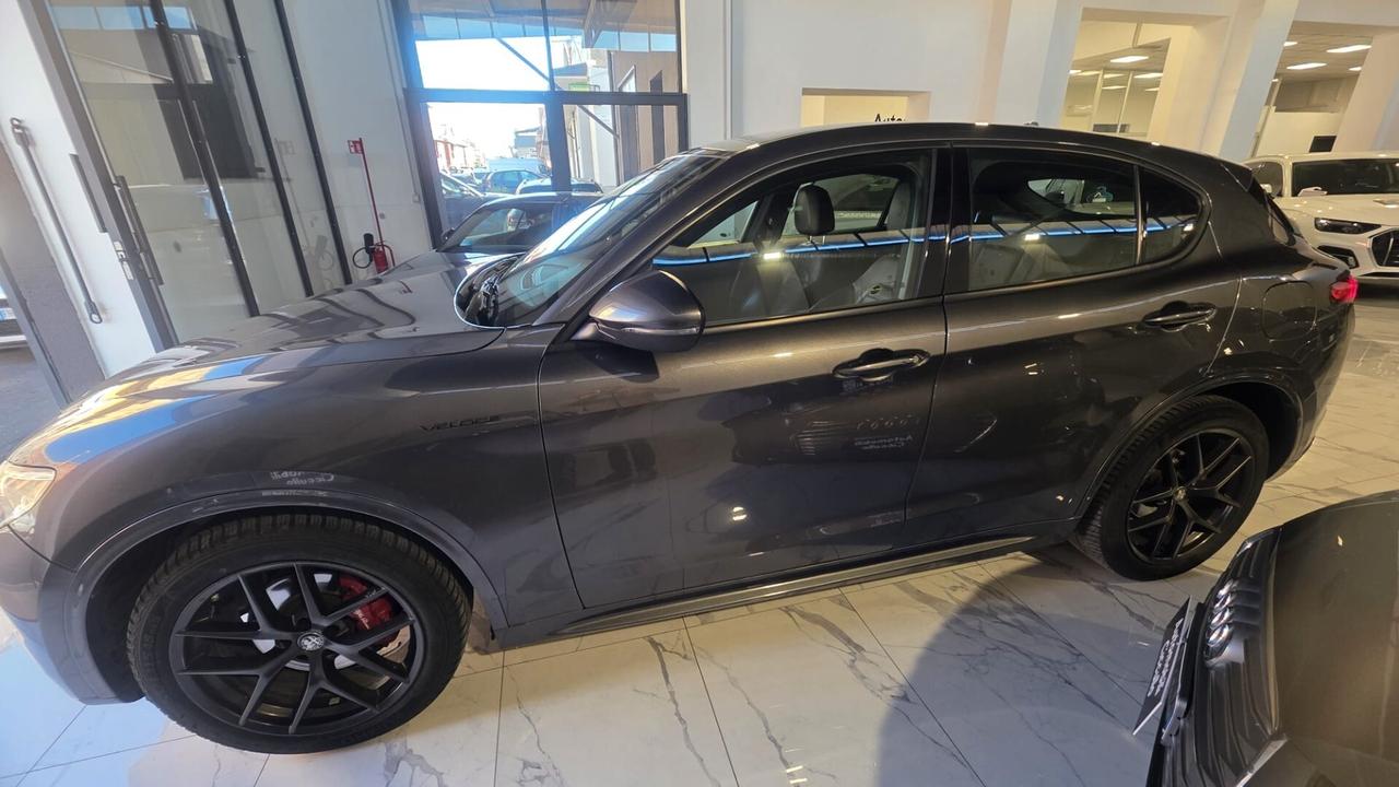 Alfa Romeo Stelvio 2.2 Turbodiesel 210 CV AT8 Q4 Veloce Tì