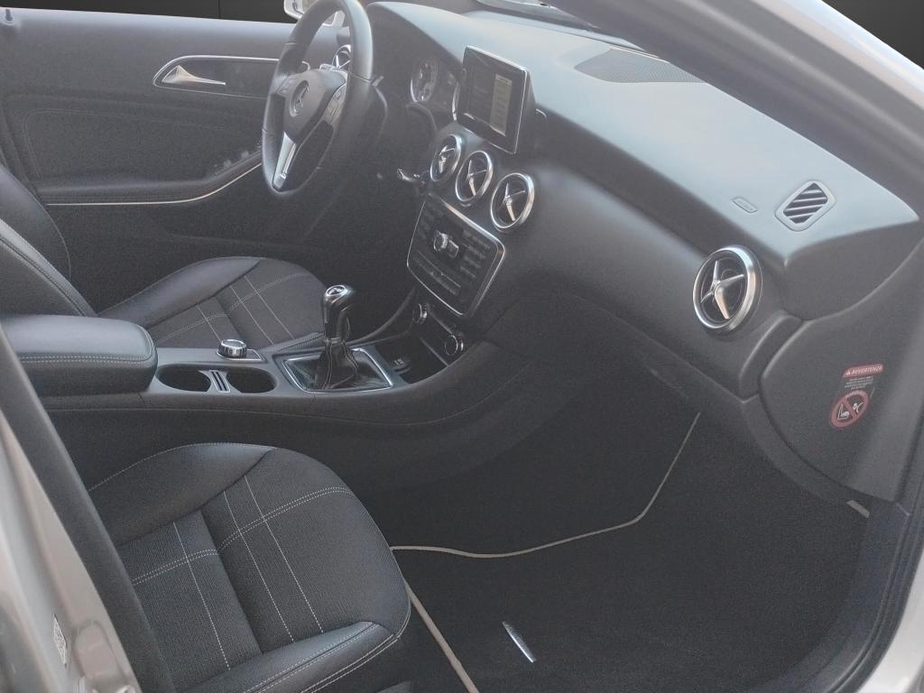 Mercedes Classe A A 180 cdi.SEDILI SPORTIVI.CERCHI 17.BLUETOOTH