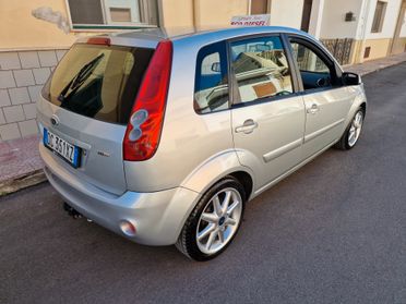Ford Fiesta 1.4 GASOLIO (GANCIO TRAINO)