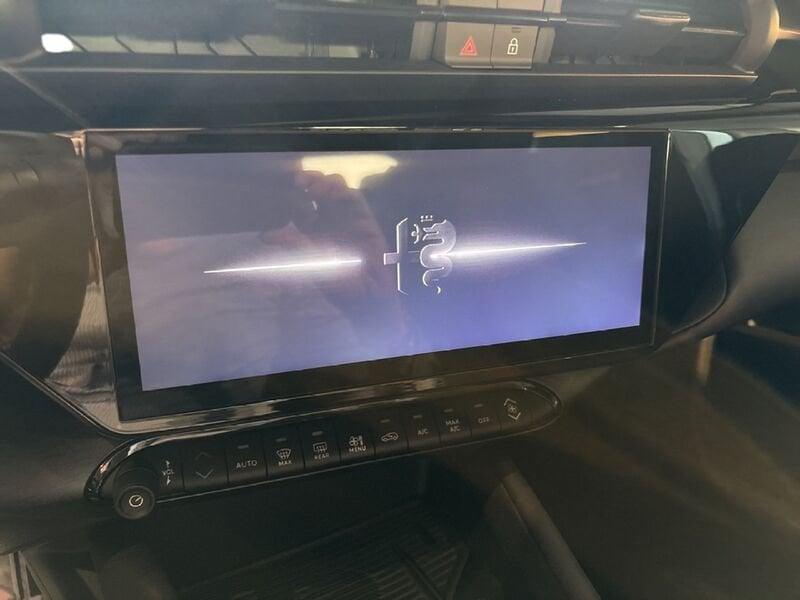 Alfa Romeo Junior Ibrida My25 Ibrida Q4 1.2 145cv Hybrid Edct6