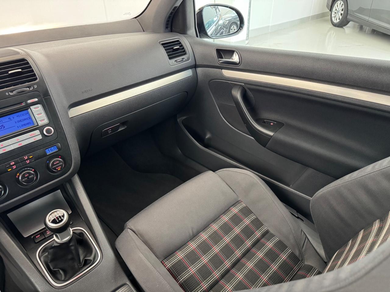 Volkswagen Golf GTI 2.0 16V TFSI 3p. 200cv