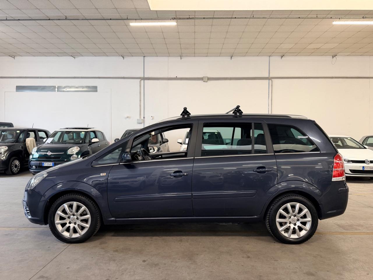 Opel Zafira 1.6 16V ecoM 94CV Cosmo 7 POSTI