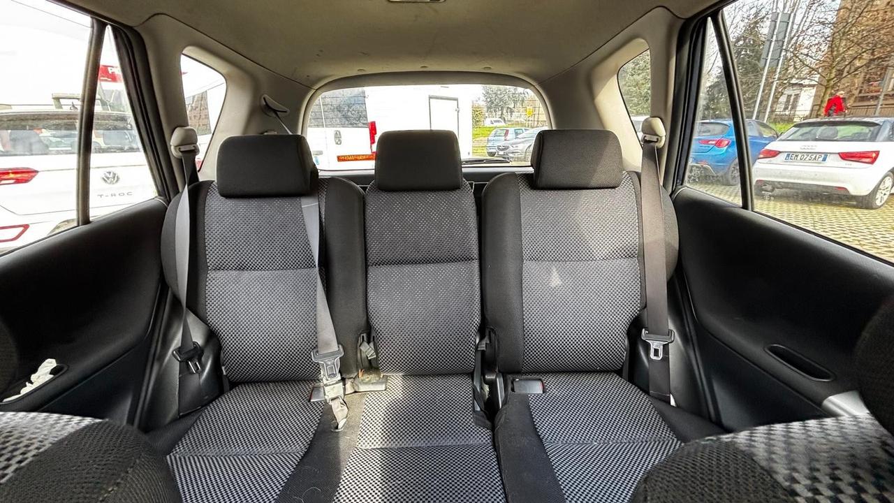 Toyota Corolla Verso 1.8 Benzina 136 CV