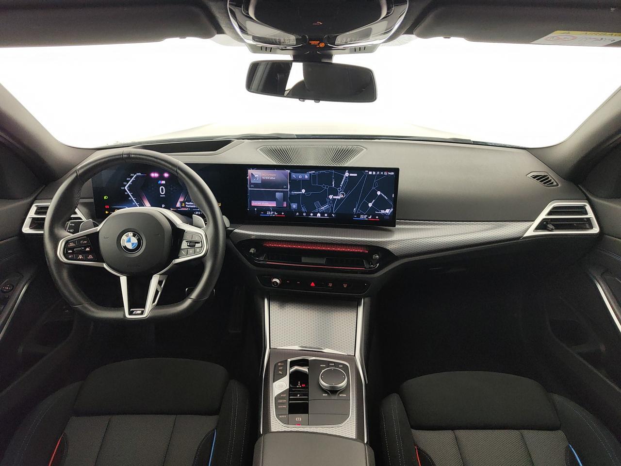 BMW 320d Touring mhev 48V xdrive MSport auto
