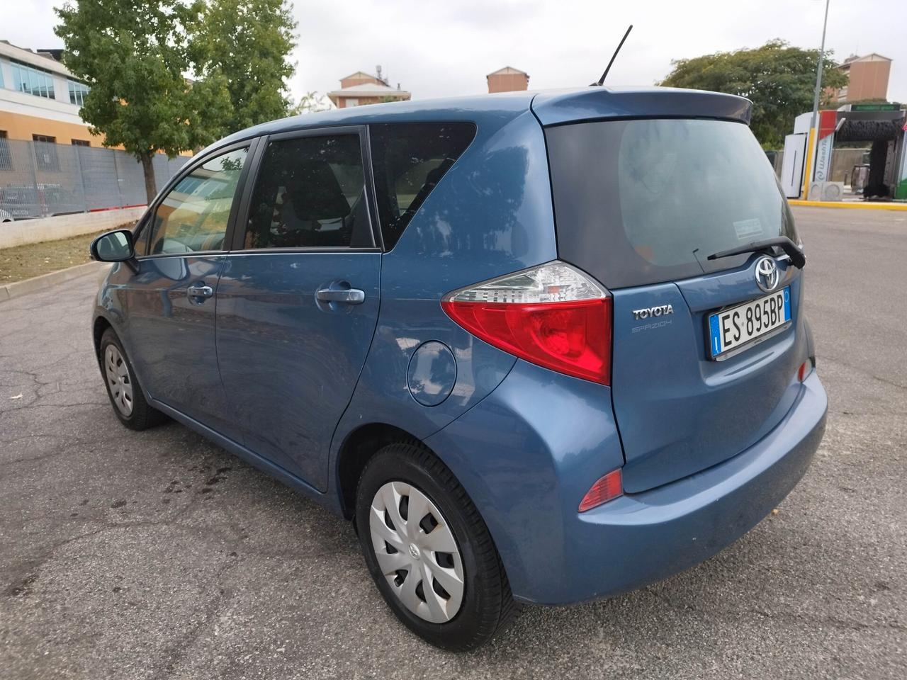 Toyota Verso-S 1.3 MT benzina