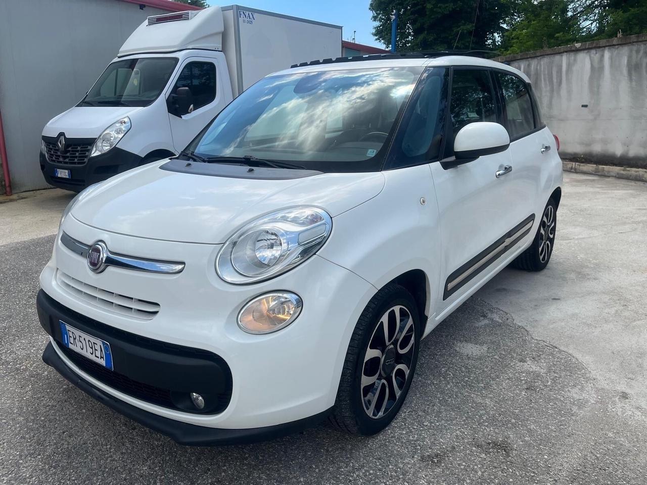 Fiat 500 L-1.6 mjt lounge-tetto apr-2013