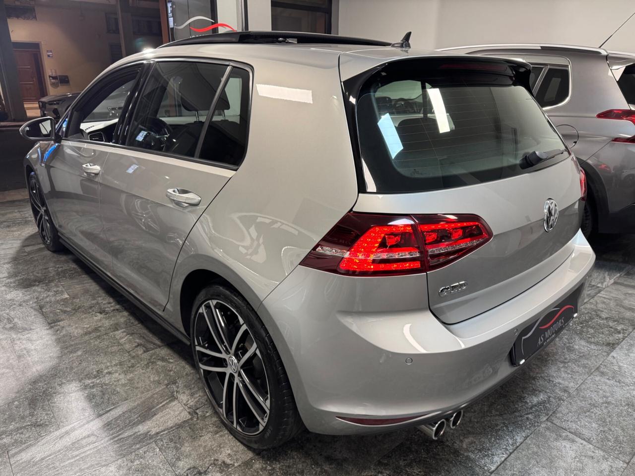 Volkswagen Golf GTD 2.0 TDI 184CV DSG TETTO