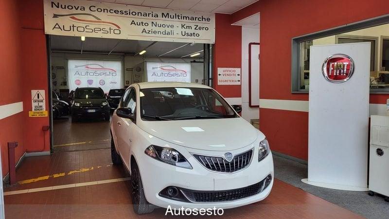 Lancia Ypsilon 1.0 FireFly 5 porte S&S Hybrid Platino