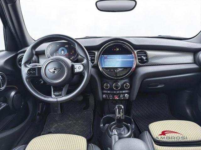 MINI Cooper 5 porte 1.5 Resolute