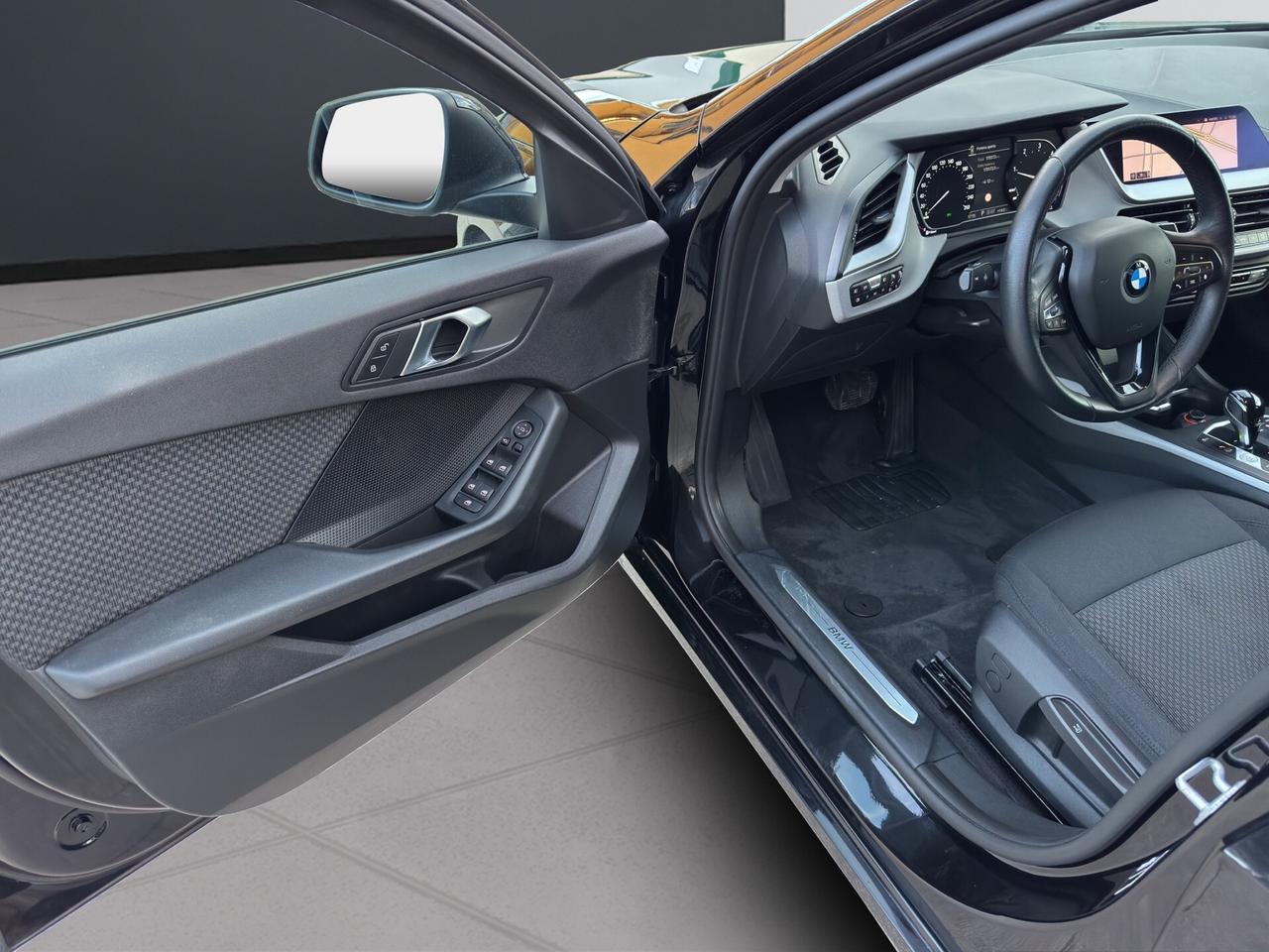 BMW 116 d 5p. AUT. DARK NIGHT - MY21