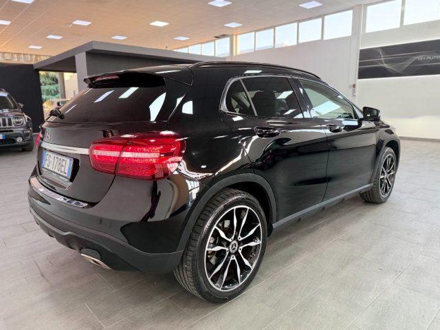 MERCEDES-BENZ GLA 200 d Automatic Premium Enduro