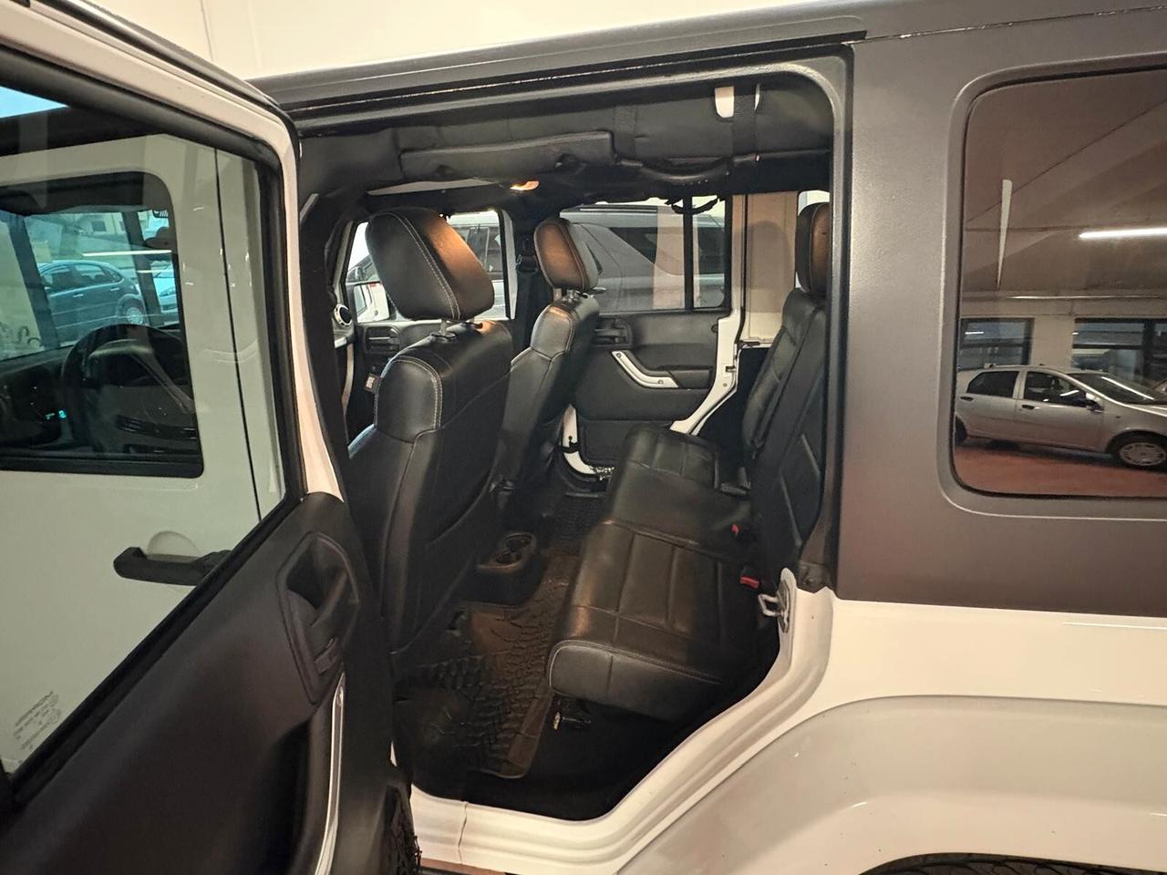 JEEP WRANGLER UNLIMITED 4X4 CAMBIO AUT. Diesel 2.8 CV 200 Km 193.968 Garanzia 12 mesi