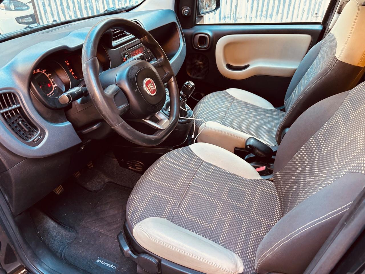 Fiat Panda 1.2 Lounge-euro 6-5 posti-94.000 km