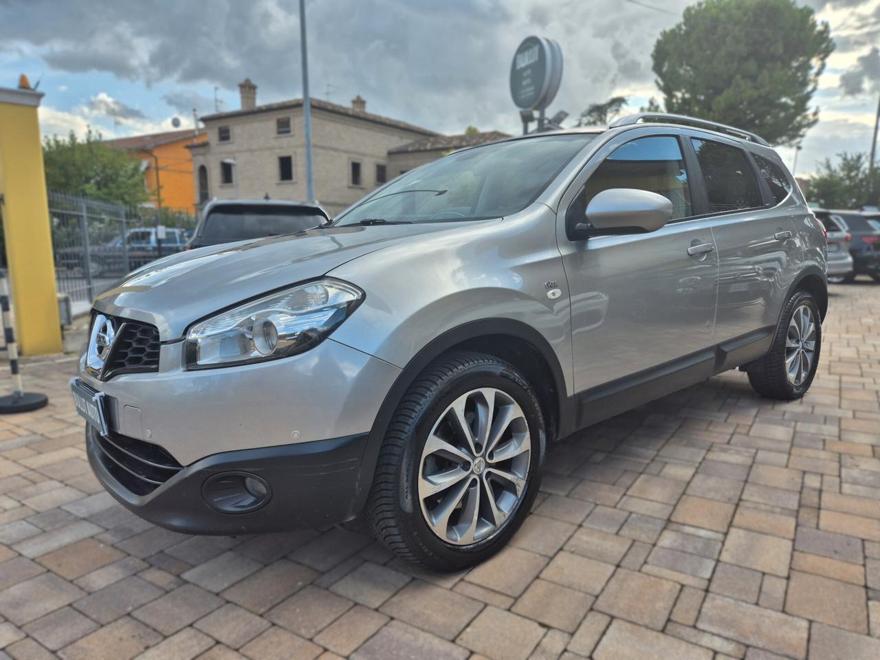 NISSAN QASHQAI+2 n-tec 2.0 DCI 4X4