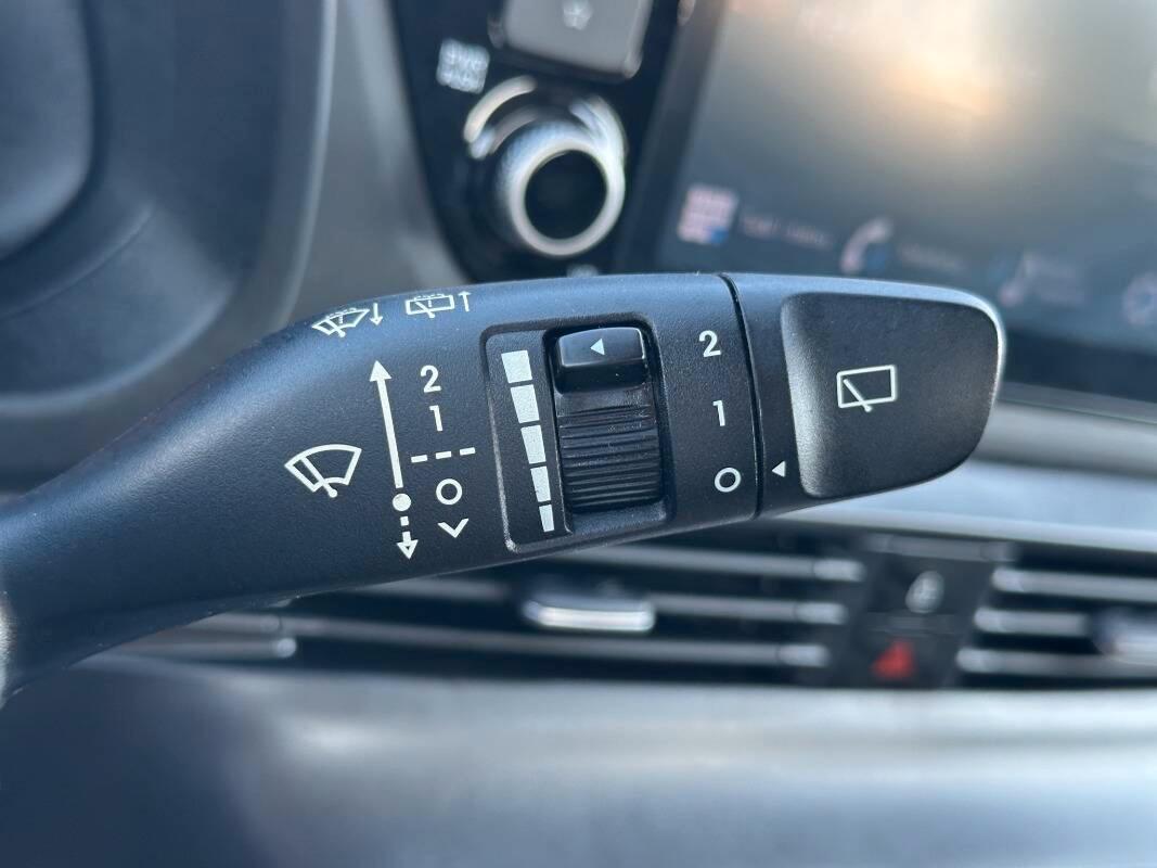 Hyundai i20 1.2 mpi Connectline 84cv CON TELECAMERA E CARPLAY