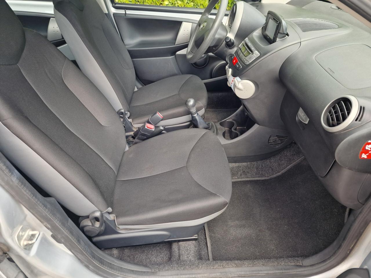 Toyota Aygo 1.0 69cv 5p 77000km