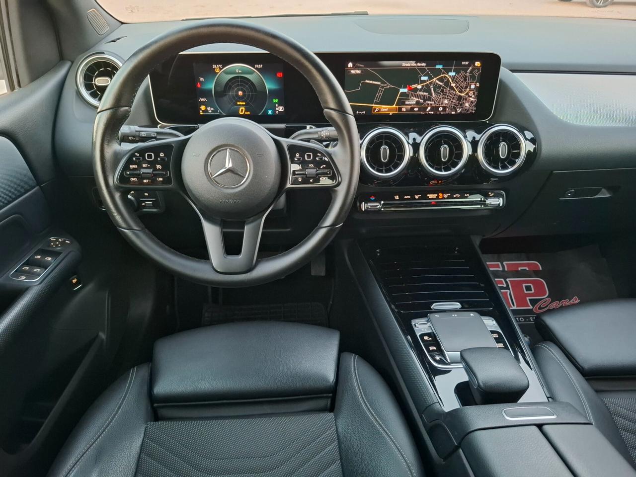 Mercedes B 180 d 115cv AUTOM. *NAVY-VIRTUAL- LED*