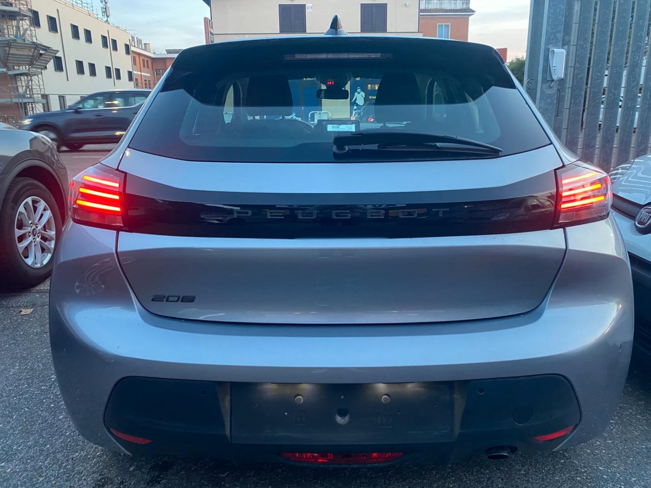 PEUGEOT 208 1.2 100Cv ACTIVE NAVI-Solo 15.000Km!