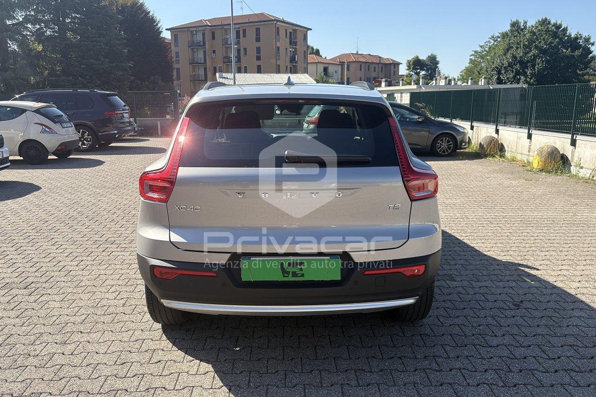 VOLVO XC40 T2 Essential
