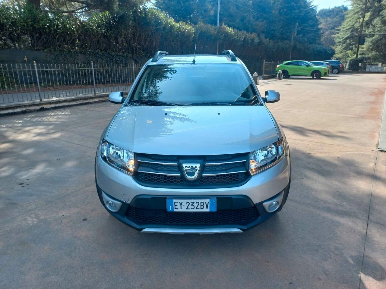 Dacia Sandero 1.5 dCi 8V 75CV Lauréate N1