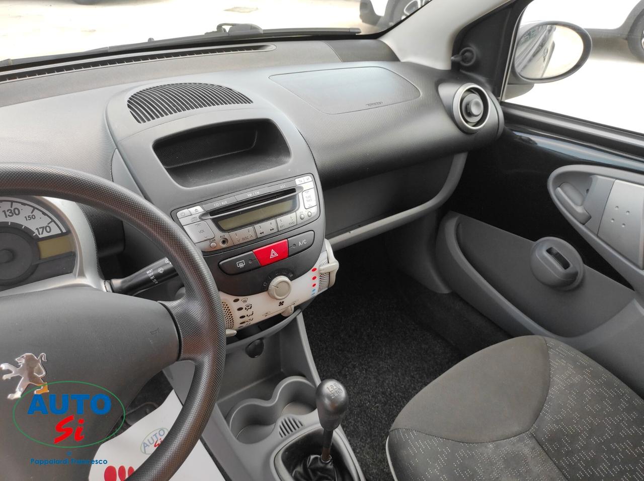 Peugeot 107 1.0 Benzina - 68cv NEOPATENTATI