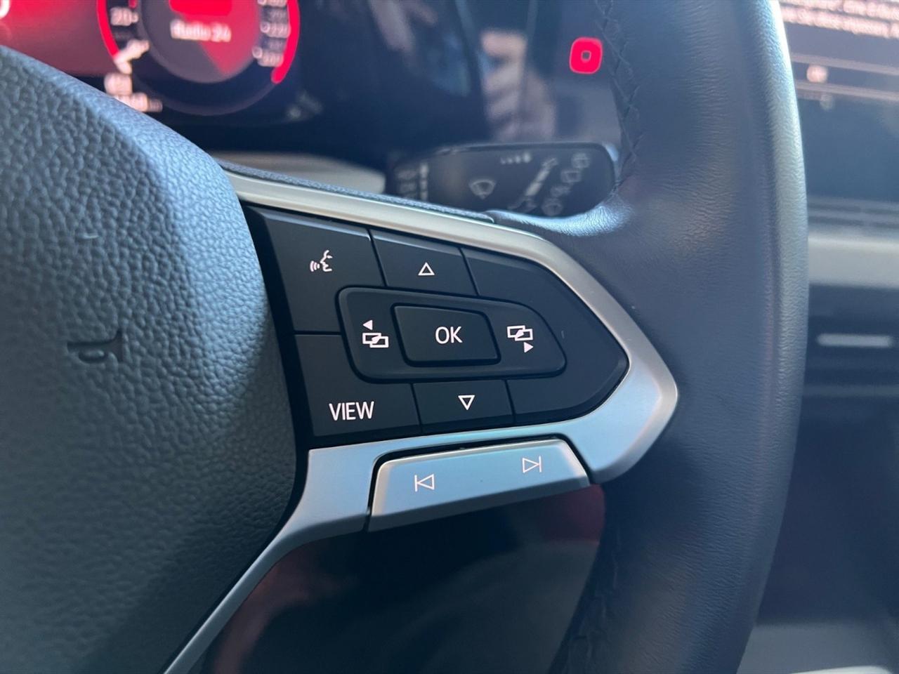 Volkswagen Golf 1.5 tsi evo life 130cv