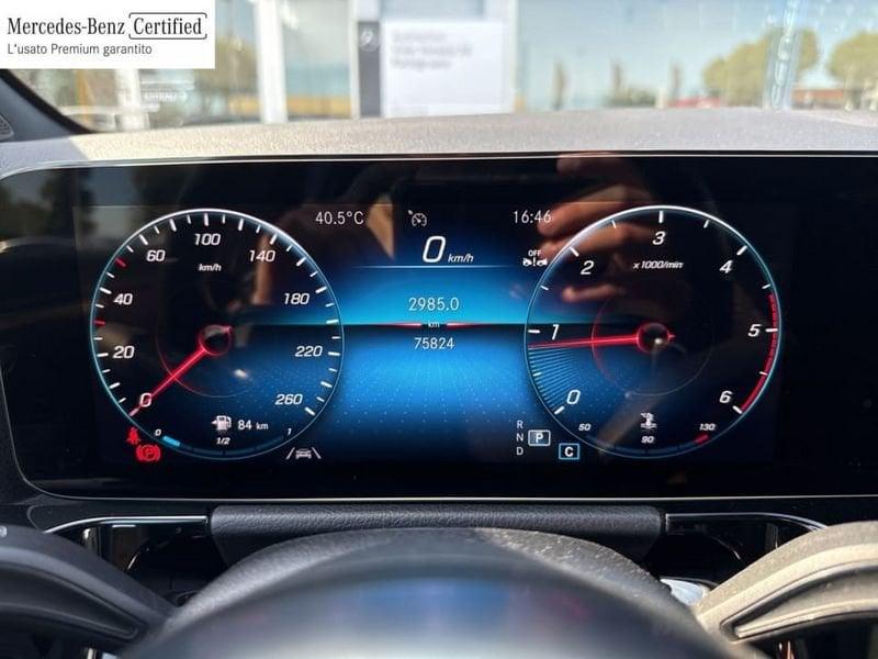 Mercedes-Benz GLA 200 D PREMIUM AUTO