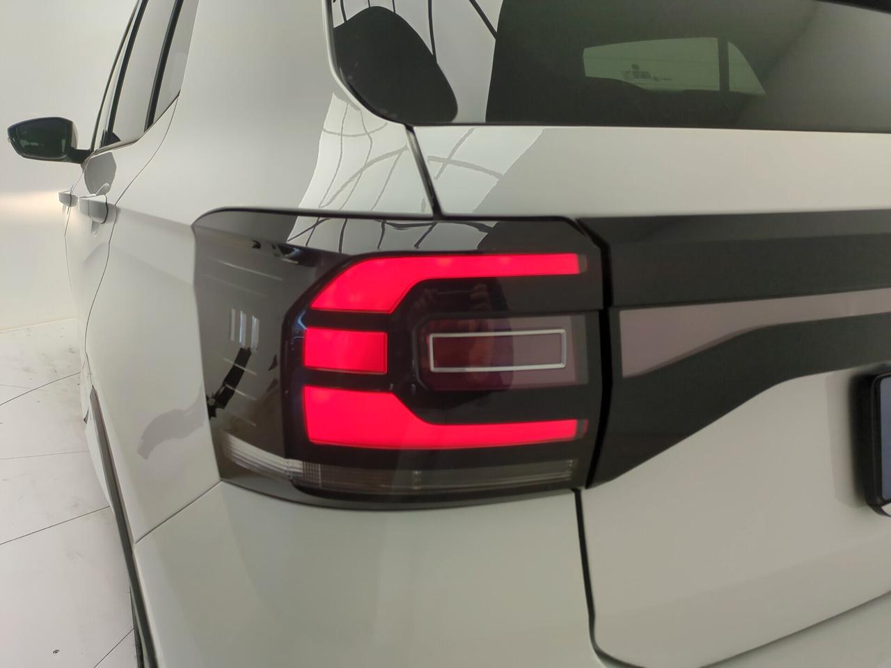 Volkswagen T-Cross 1.0 TSI 110 CV DSG R-LINE