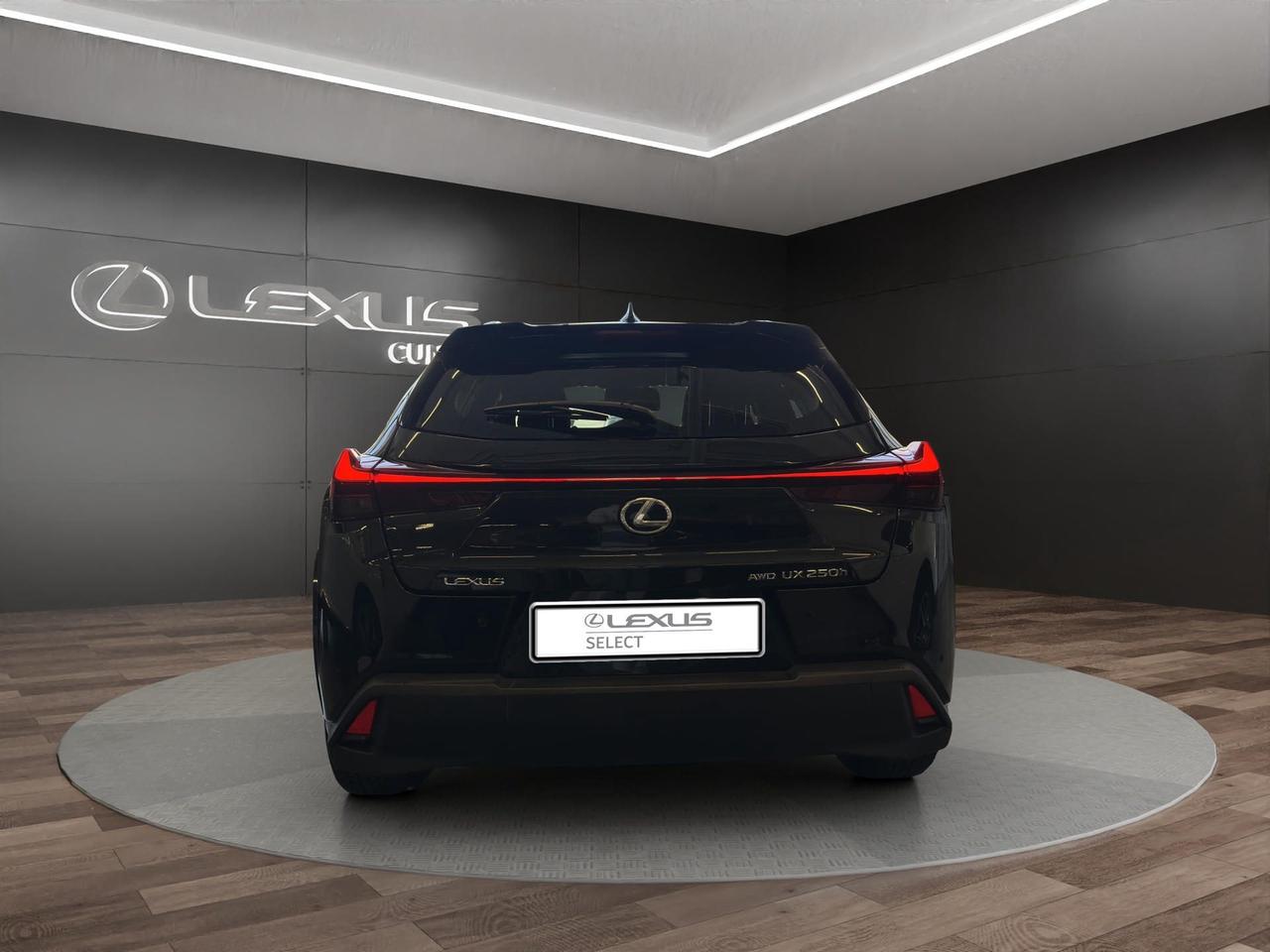 Lexus UX 250h 2.0 Luxury 4wd cvt