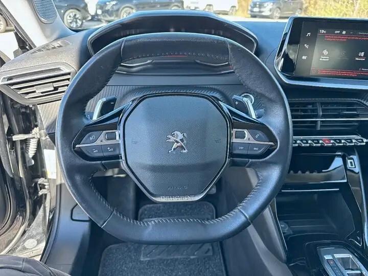 Peugeot 2008 BlueHDi 130 S&S EAT8 Allure