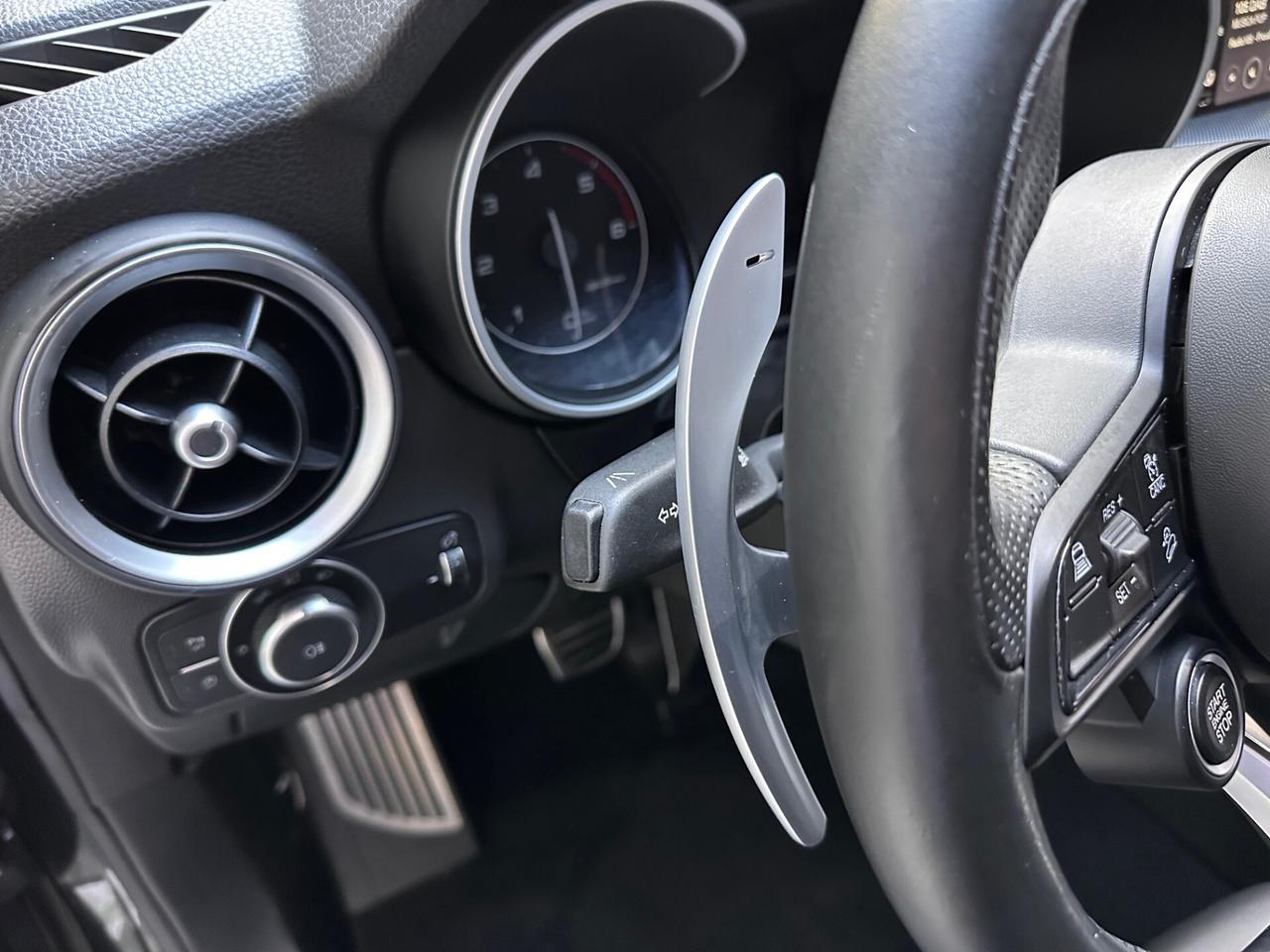 Alfa Romeo Stelvio 2.2 Turbodiesel *PADDLE F1* Q4