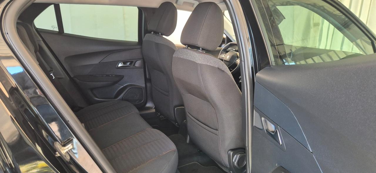 PEUGEOT 2008 1.5HDI 110CV U.proprietario 03/2021