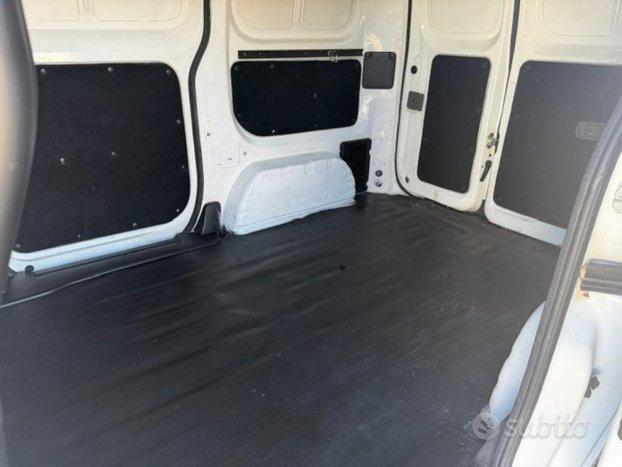 NISSAN NV200 1.5 dCi 86CV Combi Easy