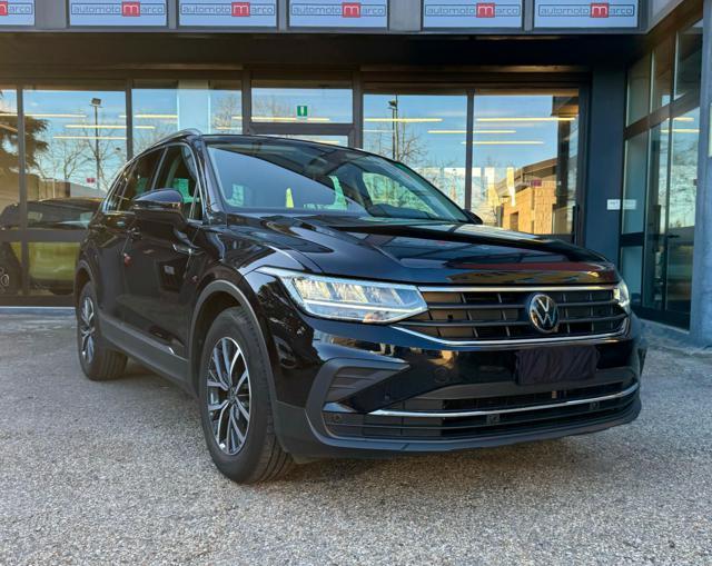 VOLKSWAGEN Tiguan 1.5Tsi 130cv LIFE *SENSORI - CLIMA 3 ZONE - NAV*