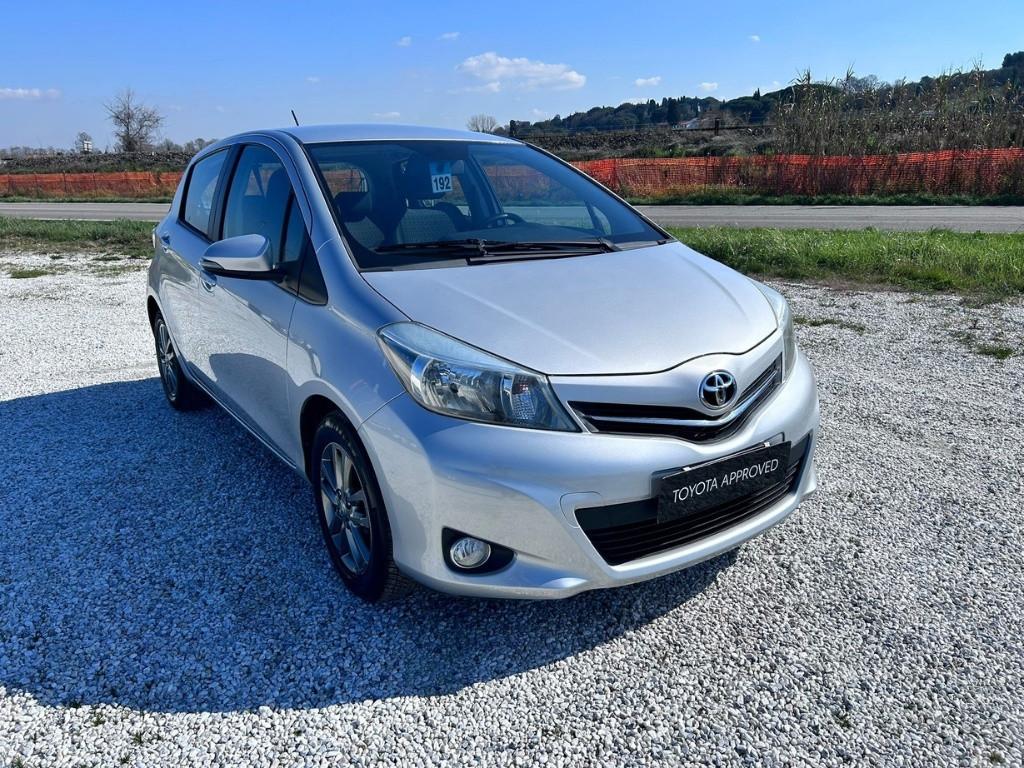 TOYOTA Yaris III 2011 - Yaris 5p 1.0 Lounge c/CL