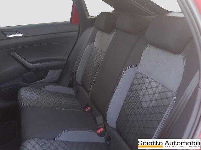 VOLKSWAGEN Taigo 1.0 TSI 110 CV R-Line