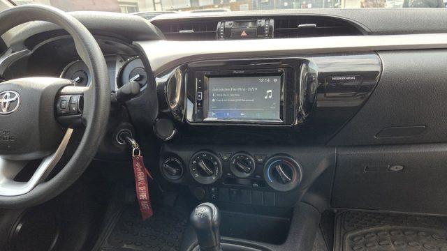 TOYOTA Hilux 2.4 D-4D 4WD 4 porte Double Cab Comfort PERMUTE