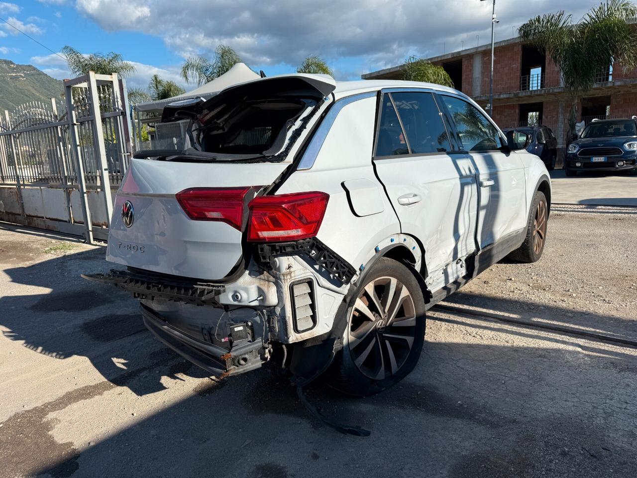 VOLKSWAGEN T-ROC 2021 1.0 BENZINA 110CV *SINISTRATA