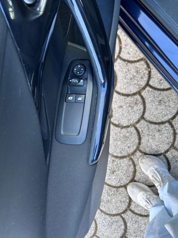 Peugeot 208 PureTech 82 Stop&Start 5 porte Active